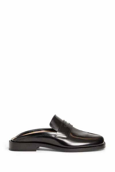 Maison Margiela Tabi City Calf Leather Flat Mules In Black