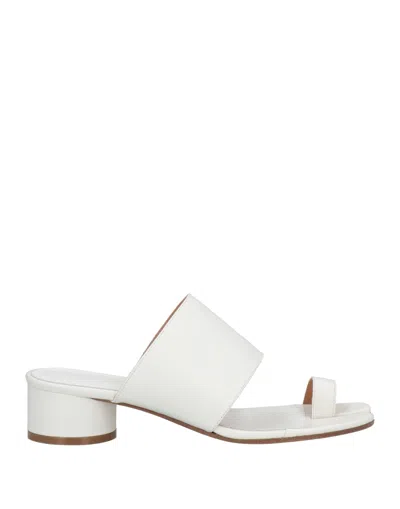 Maison Margiela Mm6 Leather Thong Sandals With Lacquered Heel 5cm In White