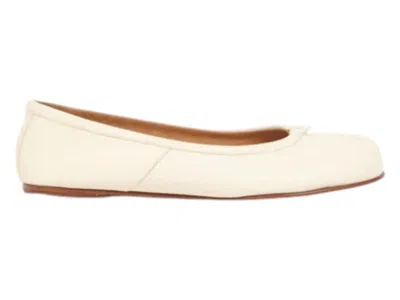 Pre-owned Maison Margiela Women's  Calfskin Tabi Ballet Flats Sneakers In White