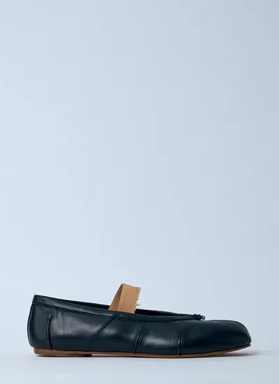Maison Margiela Women Tabi Ballet Shoes In Black