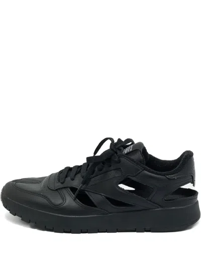 Pre-owned Maison Margiela X Rebook Tabi Leather Sneakers In Black