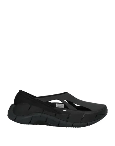 Maison Margiela Project 0 Cr Reebok Sneakers In Black