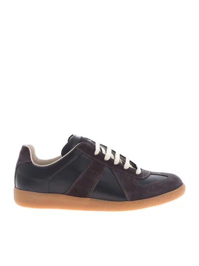 Maison Margiela Casual Low Top Sneakers With Suede Panels In Black
