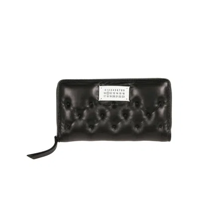 Maison Margiela Zipped Quilted Wallet In Black