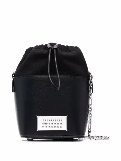 Maison Margiela Borsa A Secchiello 5ac Piccola In Nero