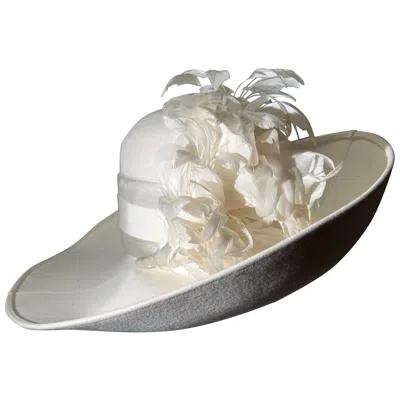 Pre-owned Maison Michel -paris Winter White Felt Hat Upswept Brim & Gorgeous Feather Flower