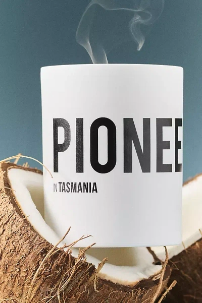 Maison Nomad Noé Fresh Pioneer Boxed Porcelain Candle In White