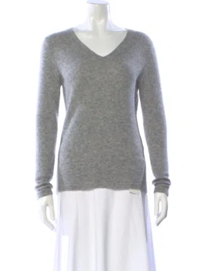 Pre-owned Maison Ullens Cashmere V-neck Sweater In Gray