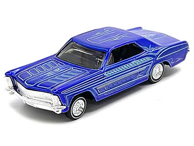 Maisto 1965 Buick Riviera Candy Blue With Graphics "lowriders" " Design" Series 1/64 Diecast Model Ca