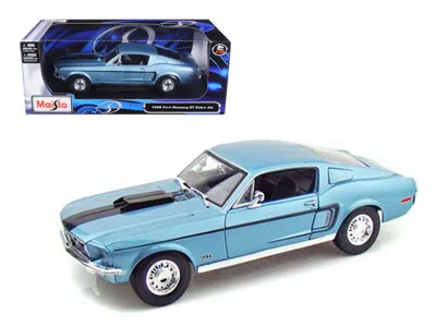 Maisto 1968 Ford Mustang Cj Cobra Jet Blue 1/18 Diecast Model Car By