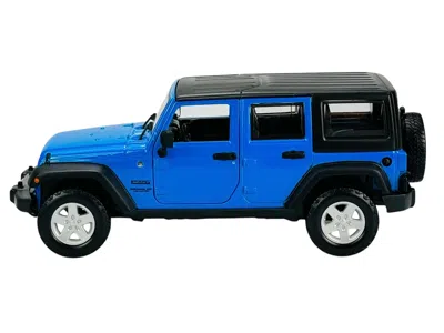 Maisto 2015 Jeep Wrangler Unlimited Blue With Black Top "se Trucks" Series 1/24 Diecast Model Car By