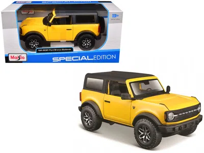 Maisto 2021 Ford Bronco Badlands Yellow With Black Top "special Edition" 1/24 Diecast Model Car By