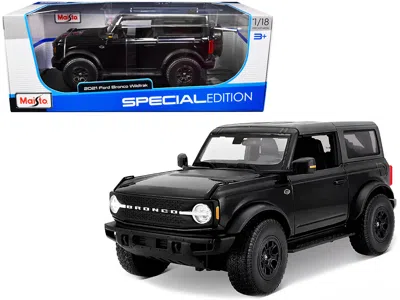 Maisto 2021 Ford Bronco Wildtrak Black Metallic With Dark Gray Top "special Edition" 1/18 Diecast Model Car