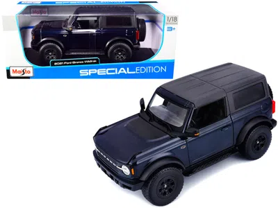 Maisto 2021 Ford Bronco Wildtrak Dark Blue Metallic With Dark Gray Top "special Edition" 1/18 Diecast Model