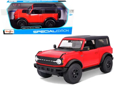 Maisto 2021 Ford Bronco Wildtrak Red With Black Top "special Edition" 1/18 Diecast Model Car By