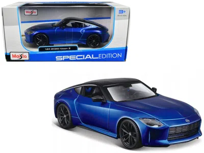Maisto 2023 Nissan Z Blue Metallic With Black Top "special Edition" Series 1/24 Diecast Model Car