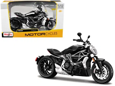 Maisto Ducati X Diavel S Black 1/12 Diecast Motorcycle Model By