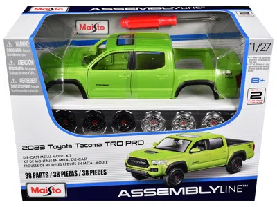 Maisto Skill 2 Model Kit 2023 Toyota Tacoma Trd Pro Pickup Truck Light Green Metallic "assembly Line" Serie