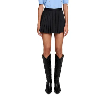 Maje Straight-fit Pleated Shorts In Black