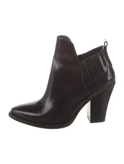 Pre-owned Maje Leather Chelsea Boots In Black