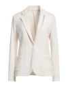 Majestic Fitted Linen Blazer In Off White