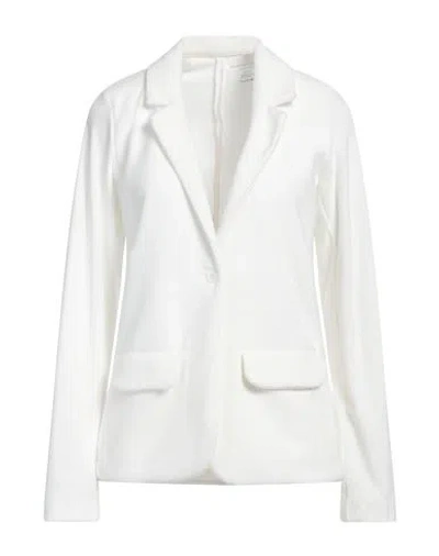 Majestic Filatures Woman Blazer White Size 4 Cotton, Modal