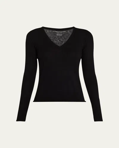 Majestic Machine Washable Cashmere V-neck Pullover In Black
