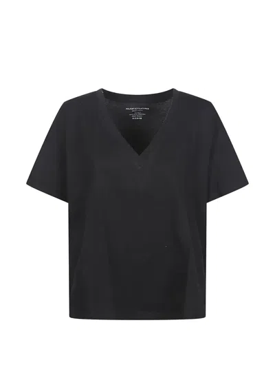 Majestic V-neck T-shirt In Black