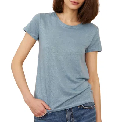 Majestic Women's Stretch Linen Short Sleeve Crewneck Top In Ocean In Blue
