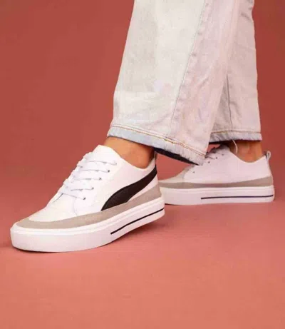 Maker's Maco Sneaker In Black/gray In White