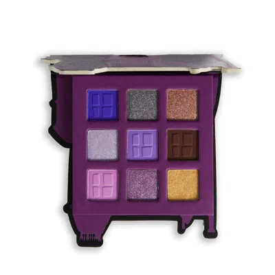 Makeup Revolution X Beetlejuice Beetle House Shadow Palette In White