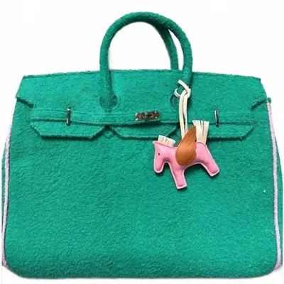 Malibu Sugar Women's Hampton's Tote Bag In Kelly Green