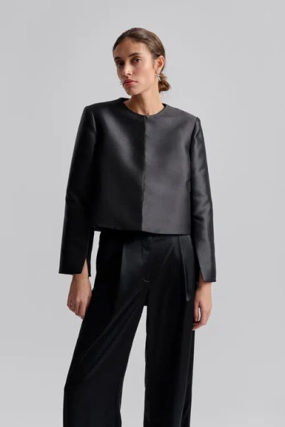 Malina Ruthie Cropped Long Sleeve Blouse In Black