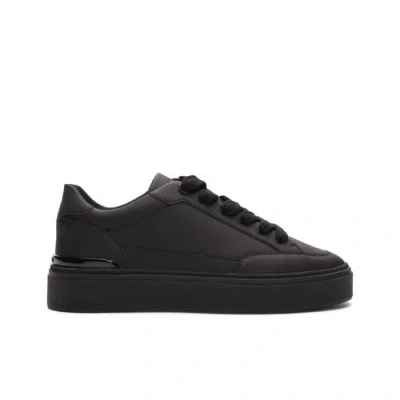 Mallet Lansbury Sneakers In Black