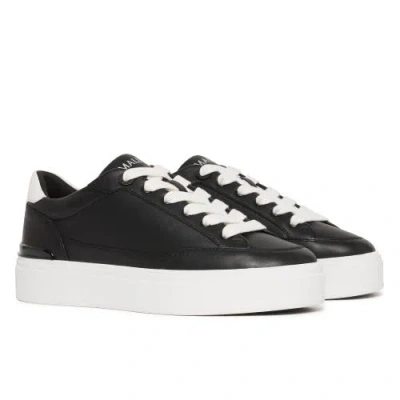 Mallet Lansbury Sneakers In Black