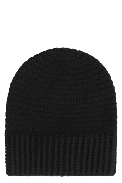 Malo Knitted Beanie In Black