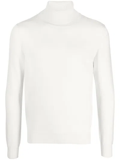 Malo Shaved Cyclist Turtleneck Knit Sweater In White