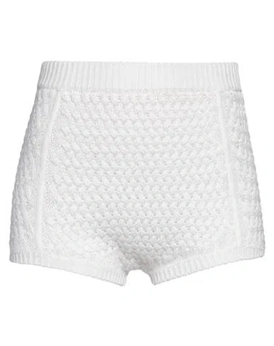 Malo Woman Shorts & Bermuda Shorts White Size Xs Linen, Cotton