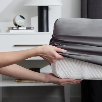 Malouf Supima 600 Thread Count Premium Cotton Fitted Sheets Set In Dark Gray