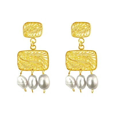 Mamba Women's Candelita Three Pearl Golden Earrings
