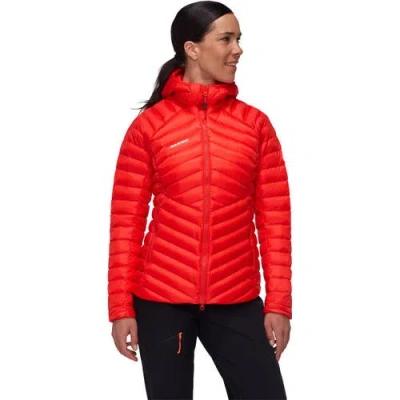 Mammut Broad Peak In Hooded Jacket In Red
