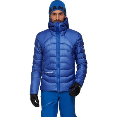Mammut Eiger Nordwand Light Down In Hooded Jacket In Blue