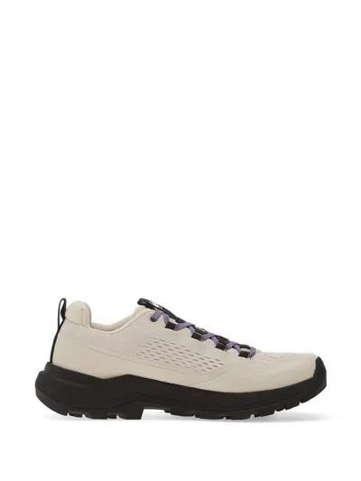Mammut Sertig Iii Low Sneakers In Neutral