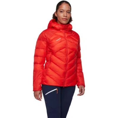 Mammut Taiss In Hooded Jacket In Red