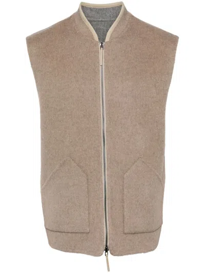 Man On The Boon. Zip-up Vest In Neutrals