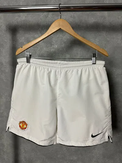 Pre-owned Manchester United X Nike Vintage Nike Manchester United Logo White Jersey Shorts