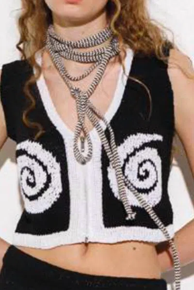 Mandinga Women's Spiral Hand Knitted Top In Black