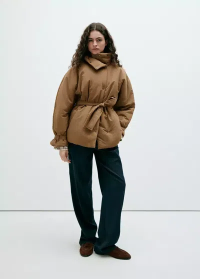 Mango Anorak Matelassé Avec Ceinture In Marron Moyen