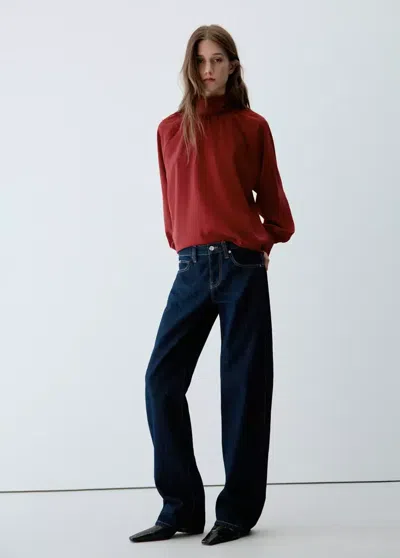 Mango Blouse À Col Cheminée Froncée In Grenat