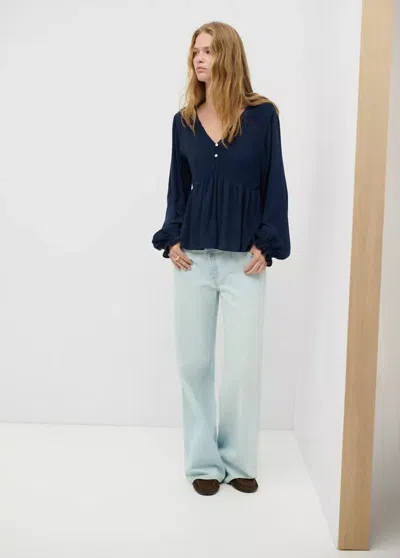 Mango Blouse Texturée Col V In Blue